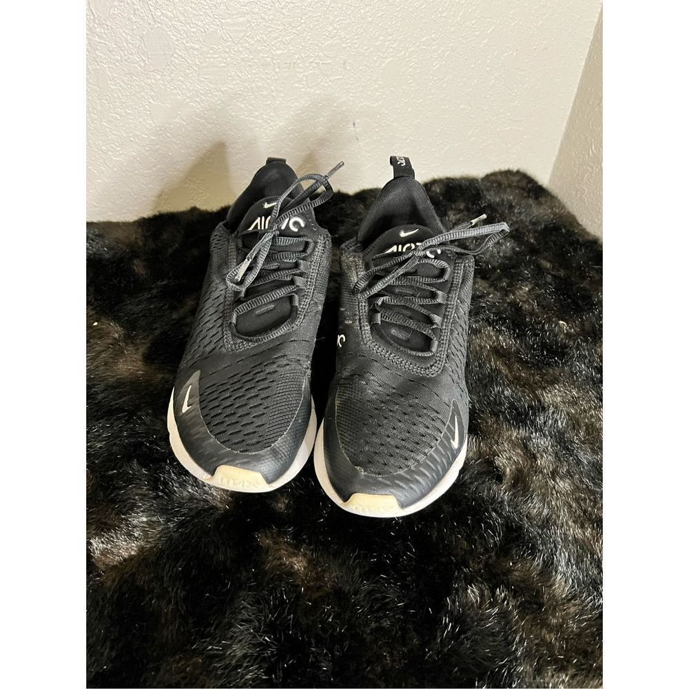 Nike Air Max  Black White Athletic Shoes‎ 9.5